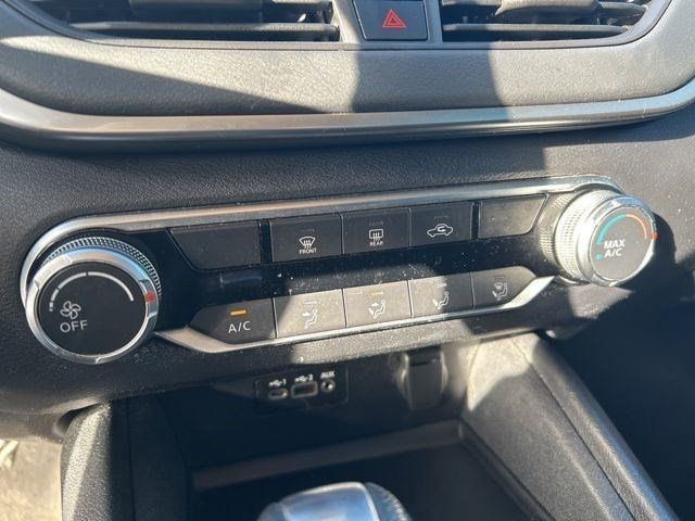 Nissan Altima 2.5 SV AWD 2022