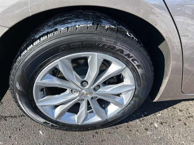 Chevrolet Malibu  2023