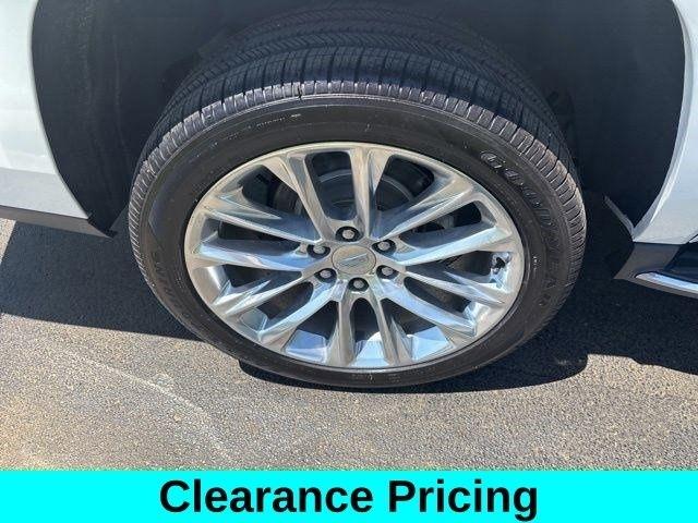 Cadillac Escalade ESV 4WD 4dr Luxury 2018