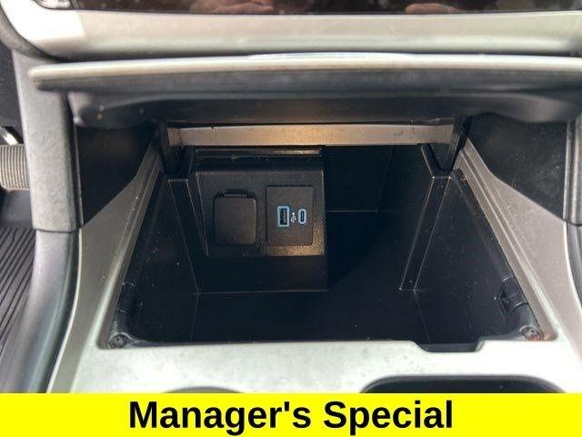 Ford Explorer XLT 2022