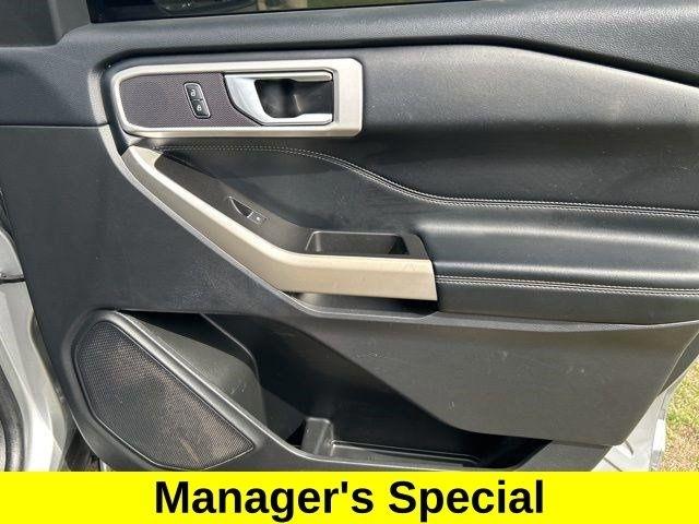 Ford Explorer XLT 2022