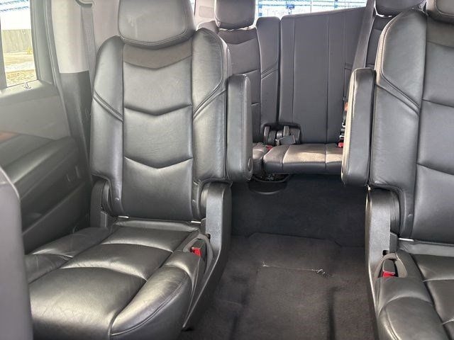 Cadillac Escalade ESV Luxury 4WD 2019