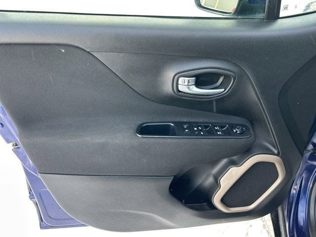 Jeep Renegade Latitude 4WD 2016