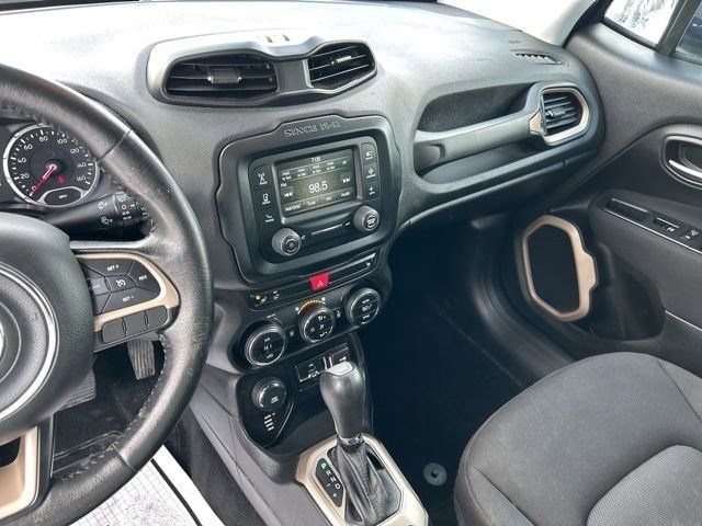 Jeep Renegade Latitude 4WD 2016