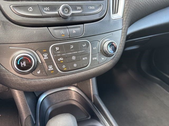 Chevrolet Malibu  2023