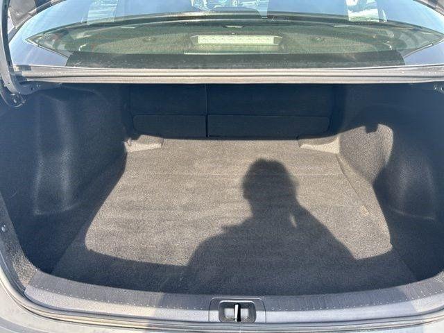 Toyota Corolla LE 2024