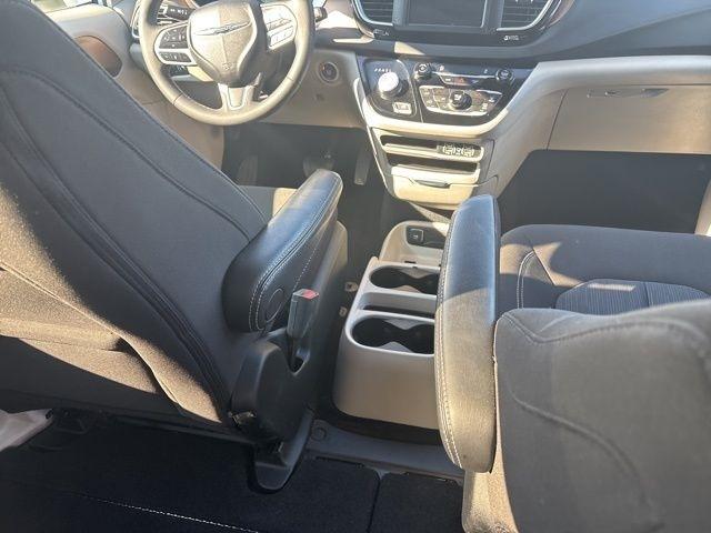 Chrysler Voyager LX 2023