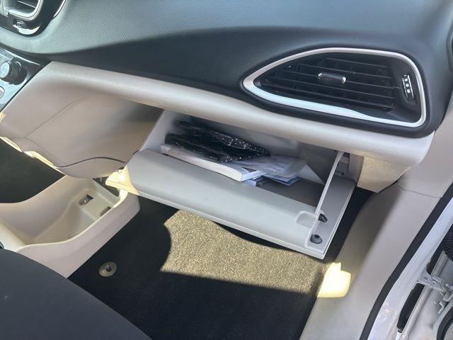 Chrysler Voyager LX 2023