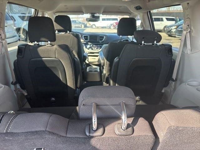 Chrysler Voyager LX 2023