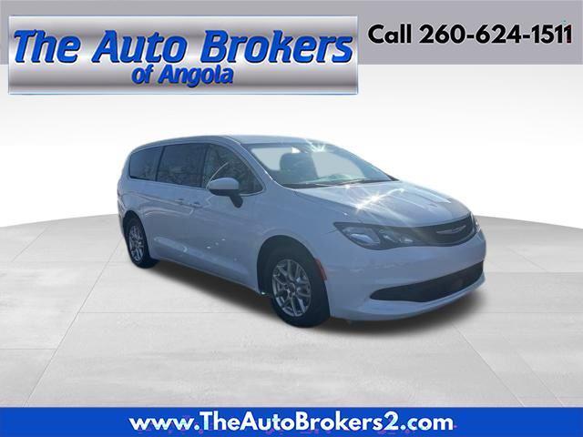 2023 Chrysler Voyager LX