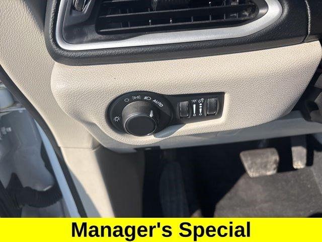 Chrysler Voyager LX 2023
