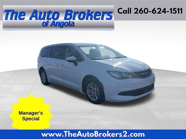 2023 Chrysler Voyager LX