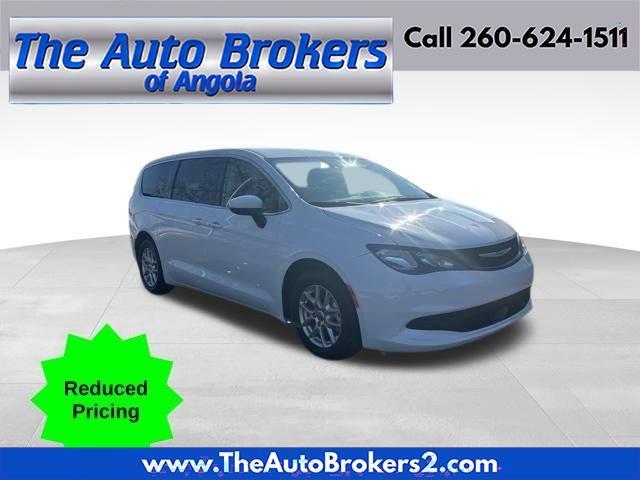 2023 Chrysler Voyager LX