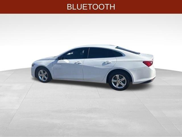Chevrolet Malibu  2022