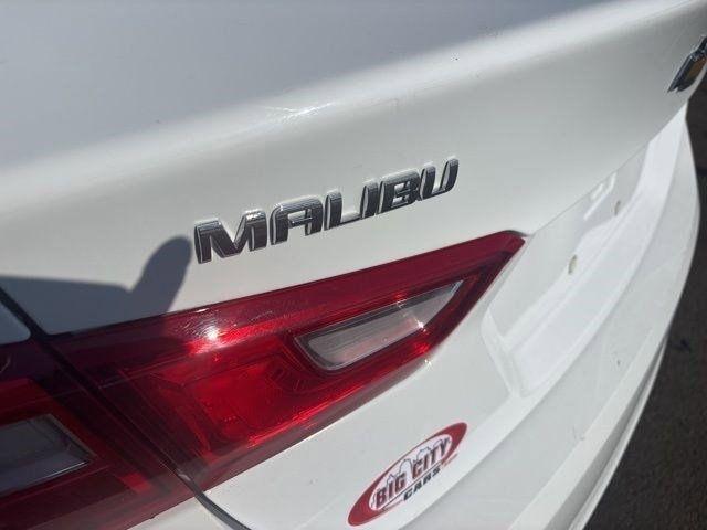 Chevrolet Malibu  2022