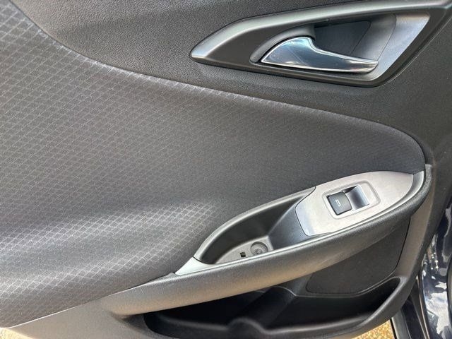 Chevrolet Malibu  2023