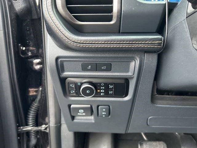 Ford Expedition Platinum 4WD 2023