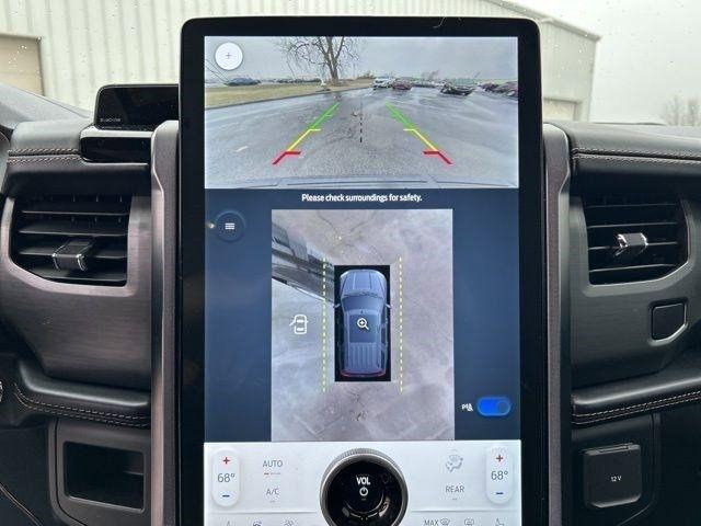 Ford Expedition Platinum 4WD 2023