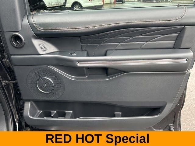 Ford Expedition Platinum 4WD 2023