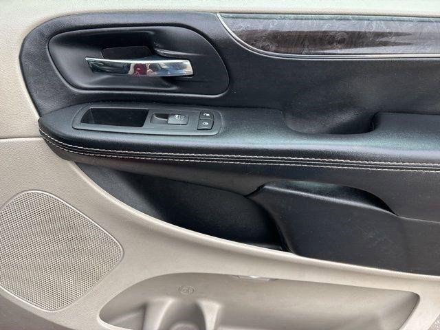 Chrysler Town & Country  2016