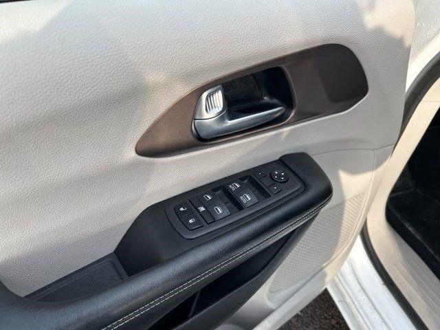 Chrysler Voyager LX 2023