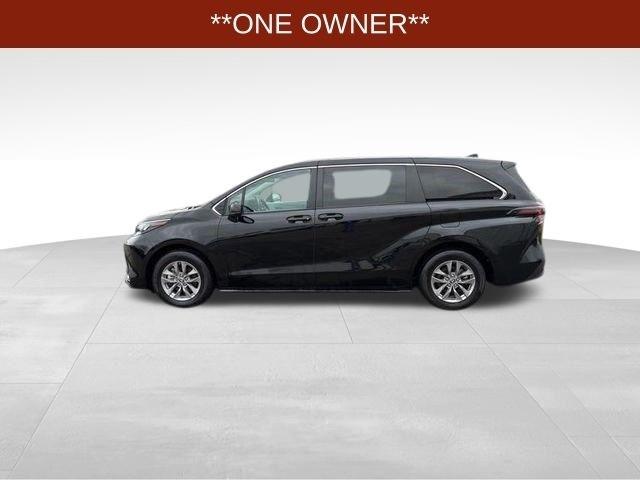 Toyota Sienna LE 8 Passenger 2025