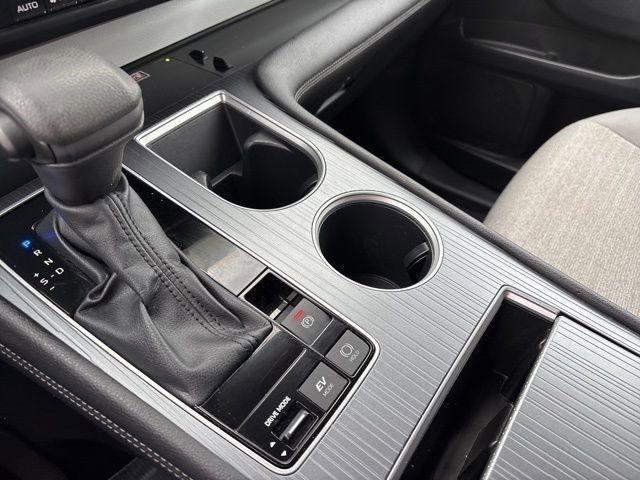 Toyota Sienna LE 8 Passenger 2025