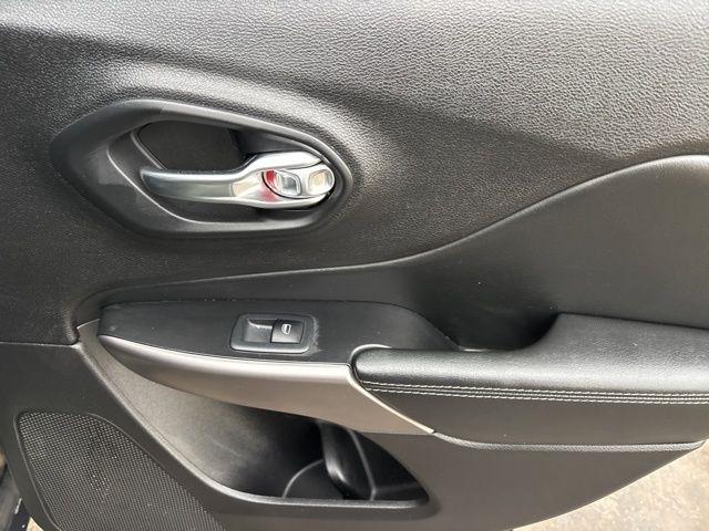 Jeep Cherokee Latitude Lux 4WD 2021