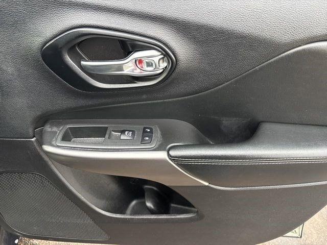 Jeep Cherokee Latitude Lux 4WD 2021