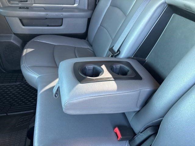 RAM 1500 Big Horn Crew Cab 4WD 2018