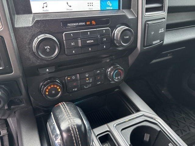 Ford F-150 XLT SuperCrew 4WD 2018