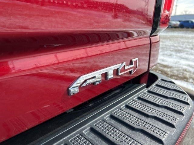 GMC Sierra 2500HD AT4 Crew Cab 4WD 2020