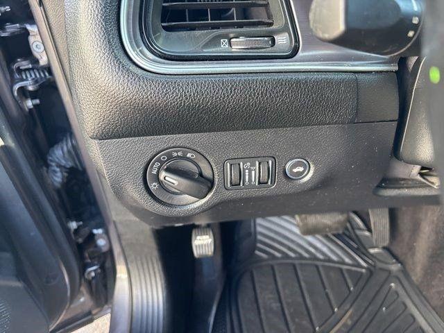 Dodge Challenger  2016