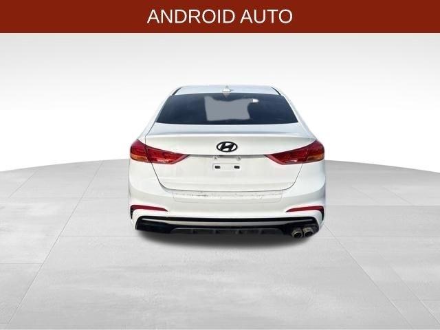 Hyundai Elantra  2018