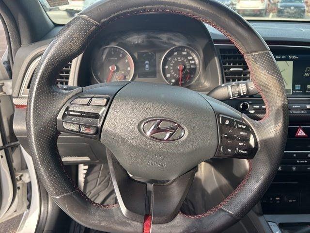 Hyundai Elantra  2018