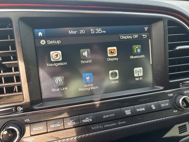 Hyundai Elantra  2018