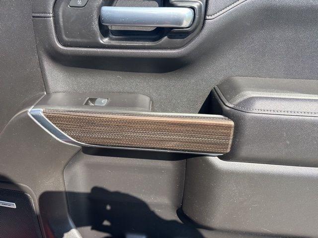 Chevrolet Silverado 1500  2021