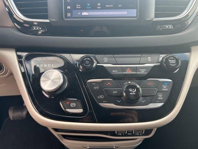 Chrysler Voyager  2023