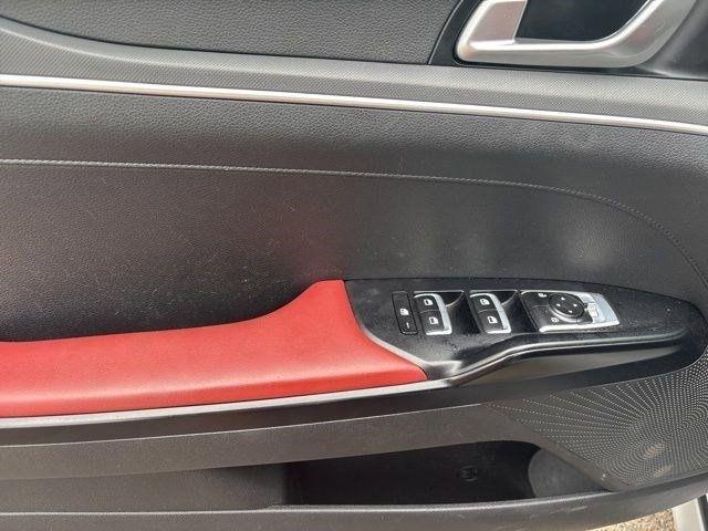 Kia K5  2023