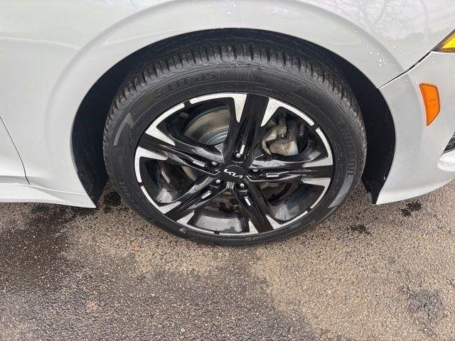 Kia K5  2023