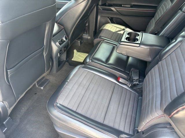 Ford Explorer  2025