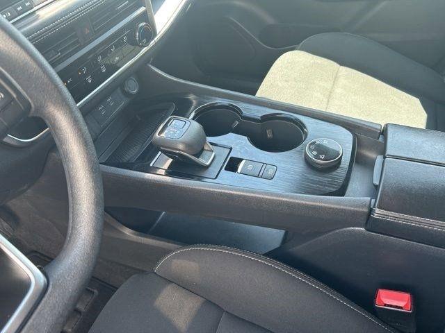 Nissan Rogue  2024
