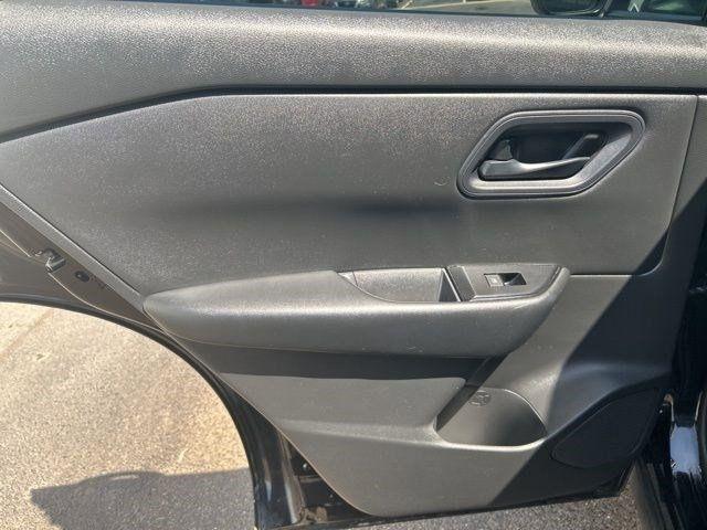Nissan Rogue  2024