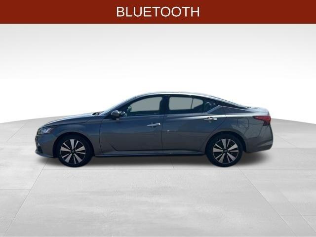 Nissan Altima  2021