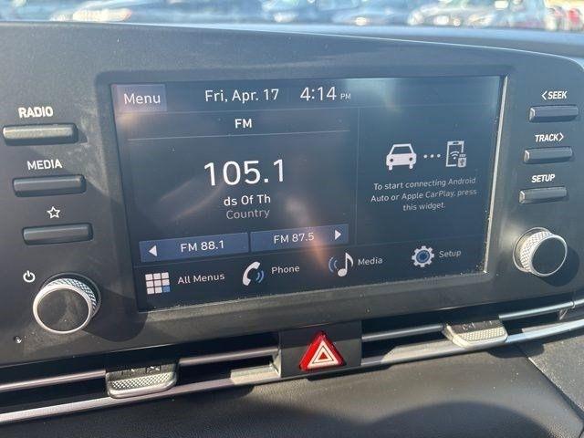 Hyundai Elantra  2025