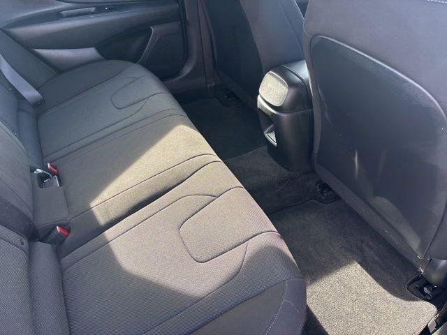 Hyundai Elantra  2025