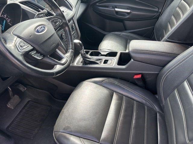 Ford Escape  2017
