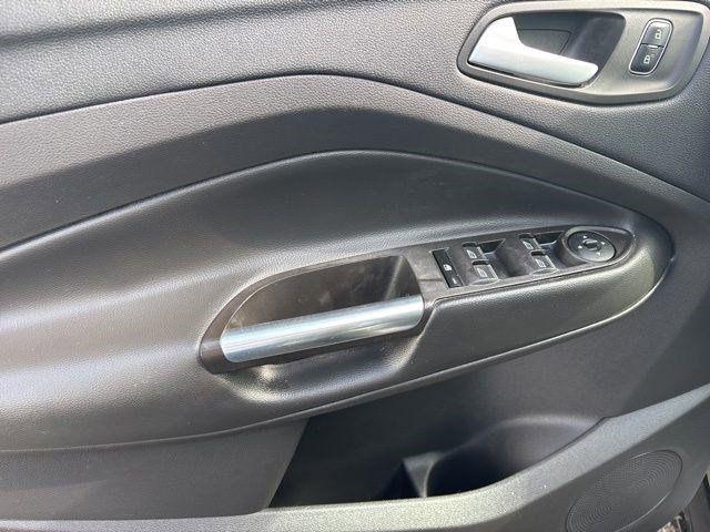 Ford Escape  2017