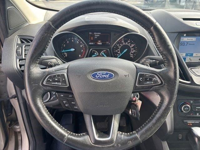 Ford Escape  2017
