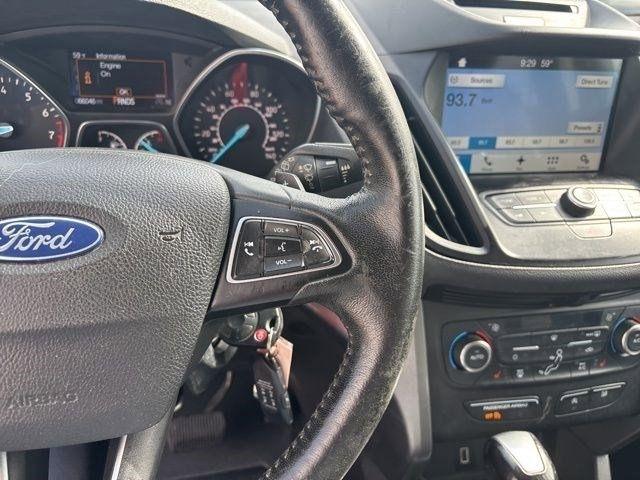 Ford Escape  2017